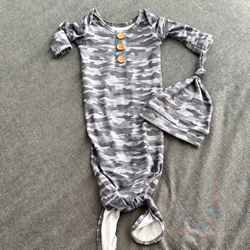 Caden Lane Camo Knotted Baby Gown with Hat set